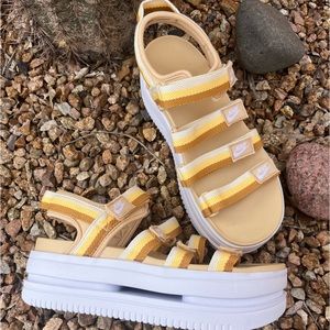 Nike Icon Classic Women’s Sandals, Size 9, NWOT